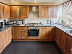 Kitchen- click for photo gallery